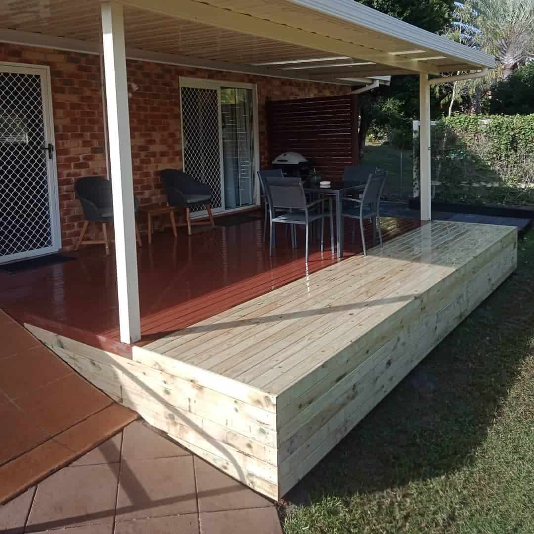 stain deck two tone