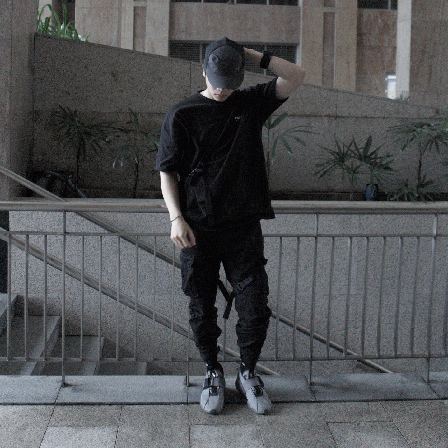 Minimalist Techwear -liftx