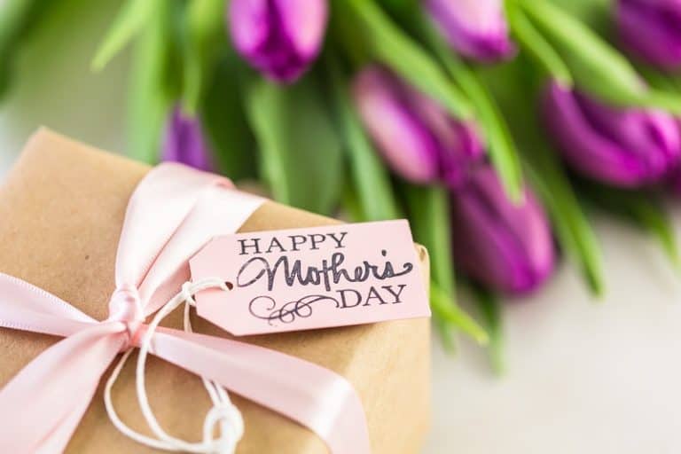 The-Ultimate-Mothers-Day-Gift-Buying-Guide