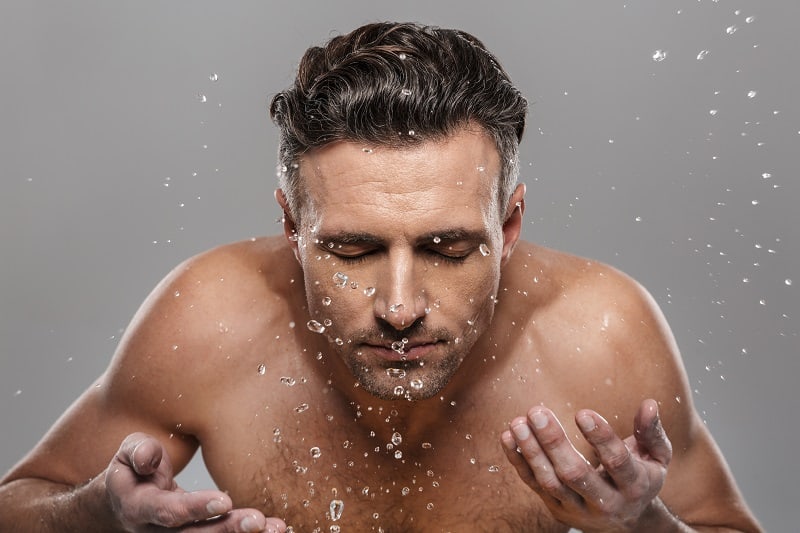 Top-10-Best-Facial-Cleanser-For-Men