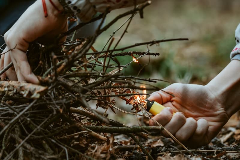 Top-10-Best-Survival-Lighters