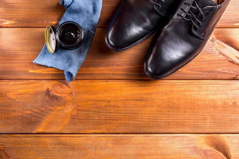 Top-5-Best-Shoe-Polish-For-Men-Essentials-To-Shine-Your-Footwear