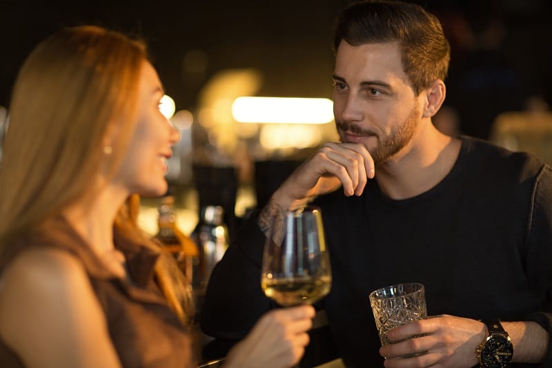 Try-not-to-overthink-your-flirting-technique-Dating-Advice-For-Men