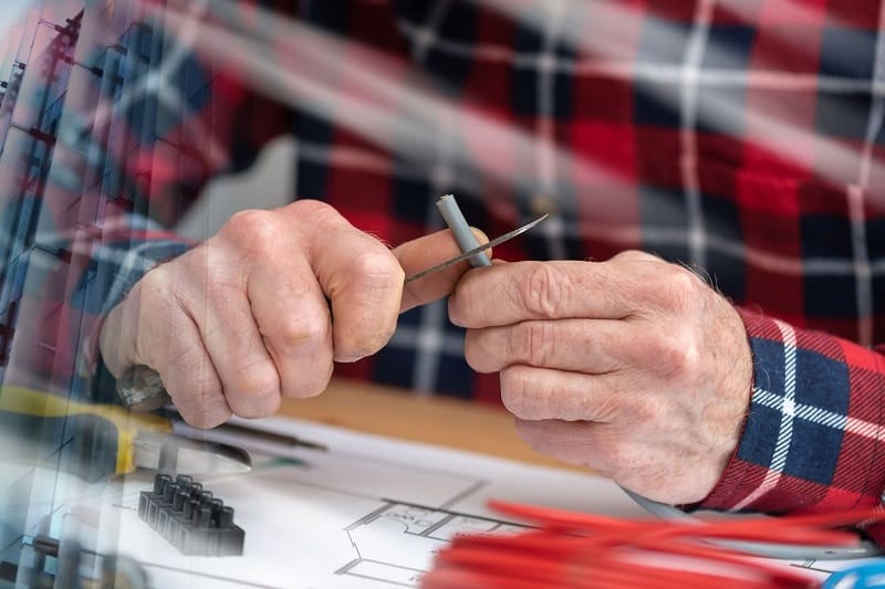 Use a Pocket Knife to Cut and Strip Wire