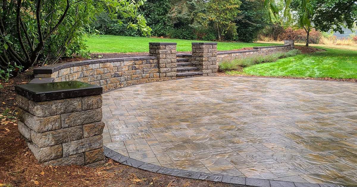 Wall Paver Patio Ideas -stonepaving_inc
