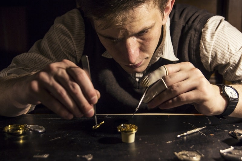Watchmaking-Hobbies-For-Men
