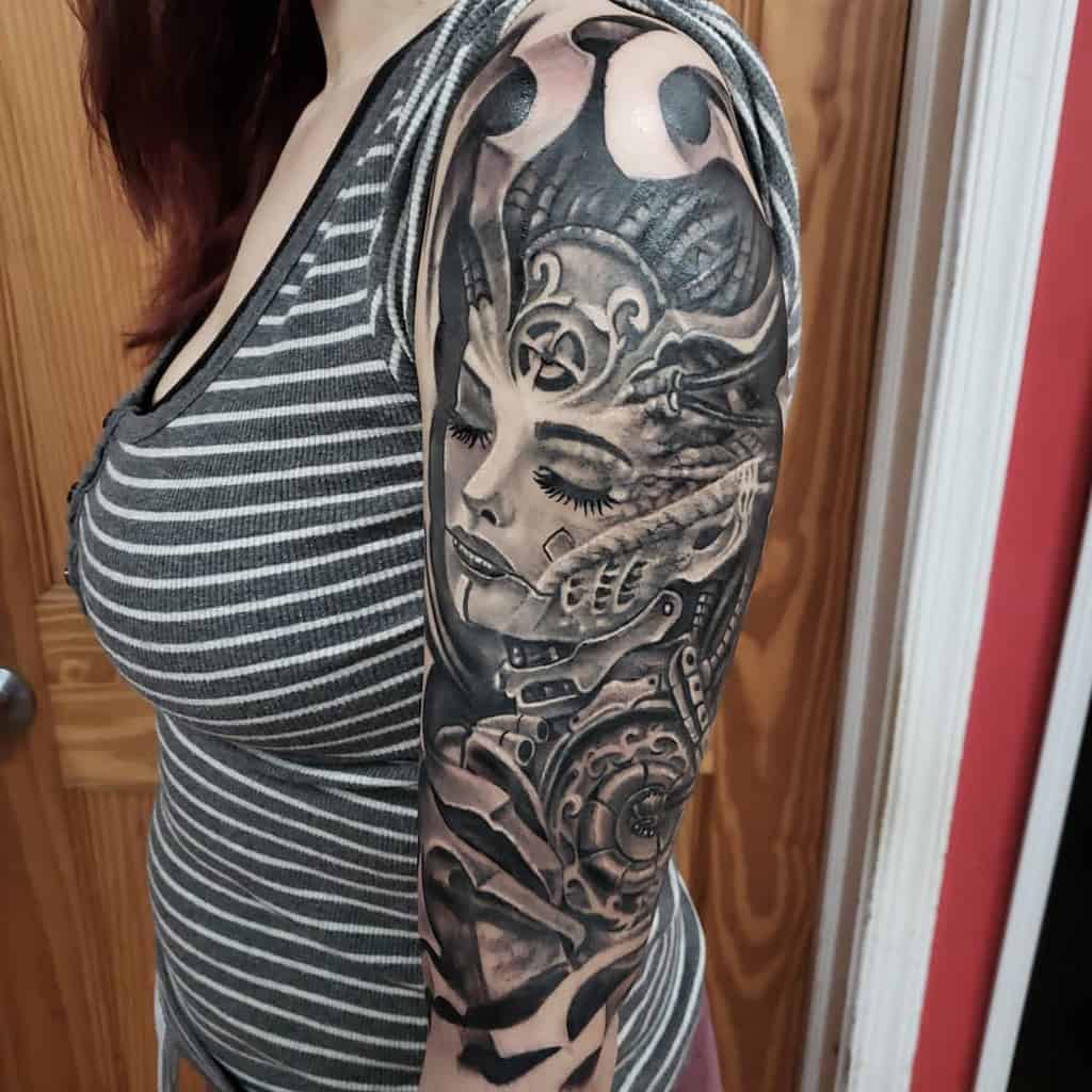 Women 34 sleeve tattoo josehardink