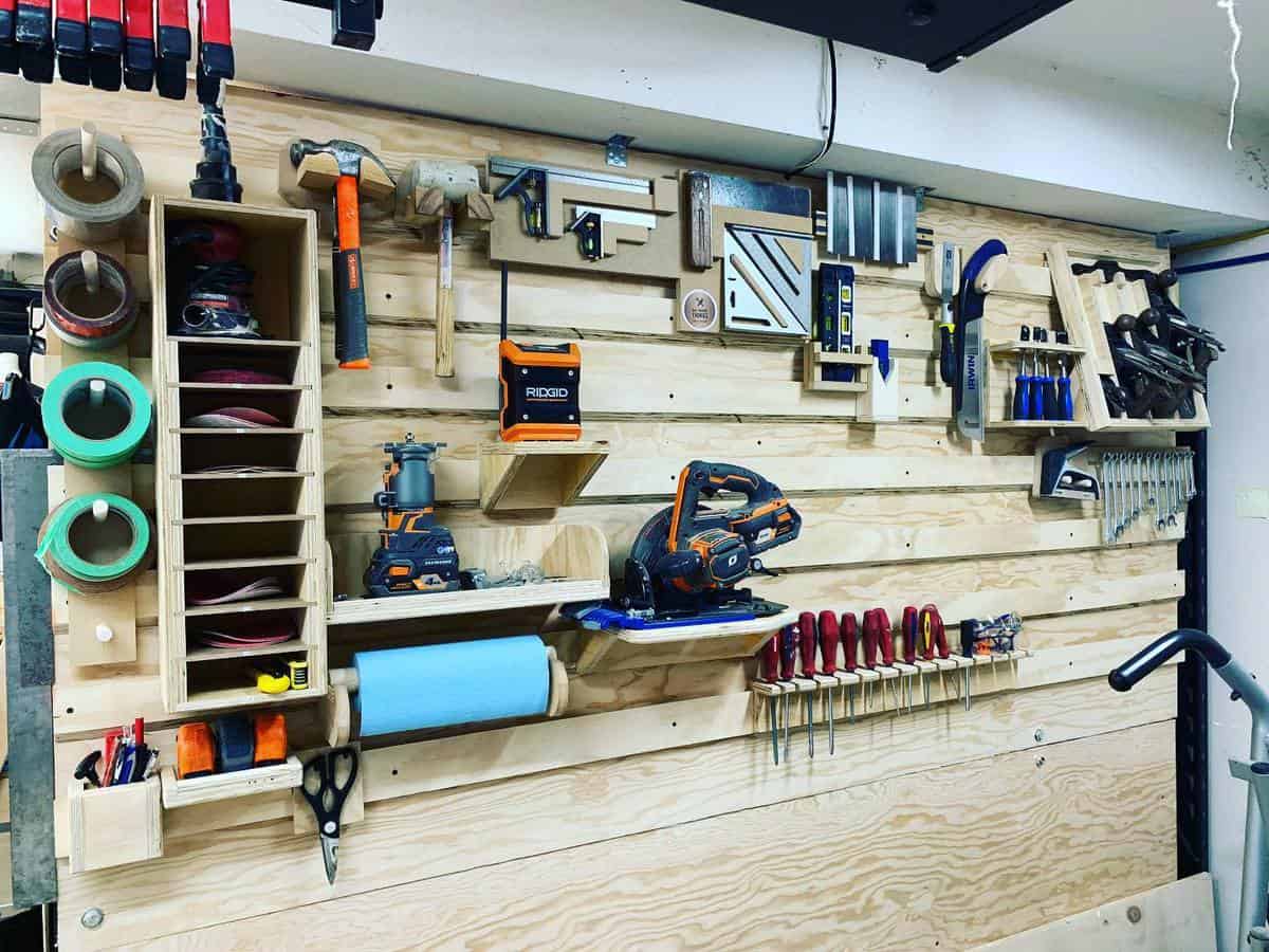 Wood Tool Storage Ideas -matmakinthings