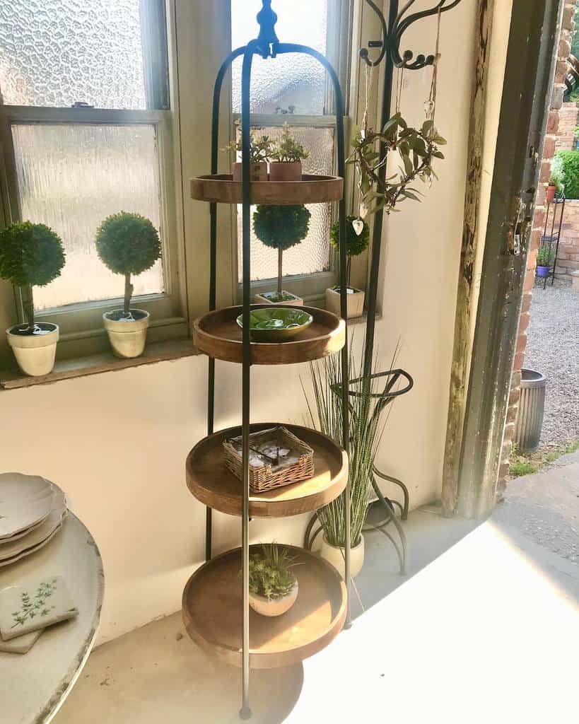 unique circular storage unit