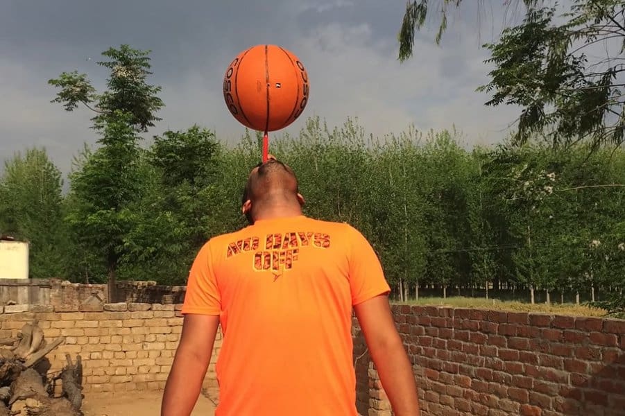 World Record for Longest Spinning of a Basketball on a Toothbrush