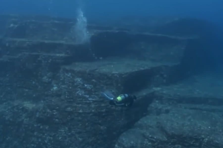 Yonaguni Monument