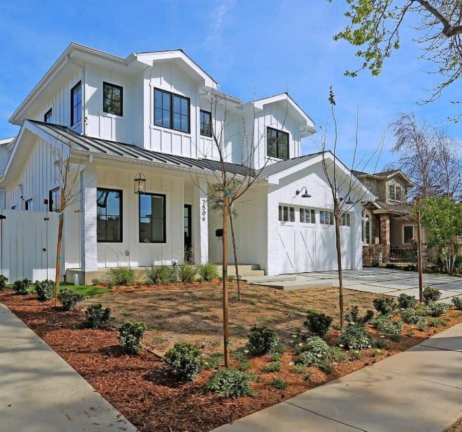 white modern farmhouse home exterior 