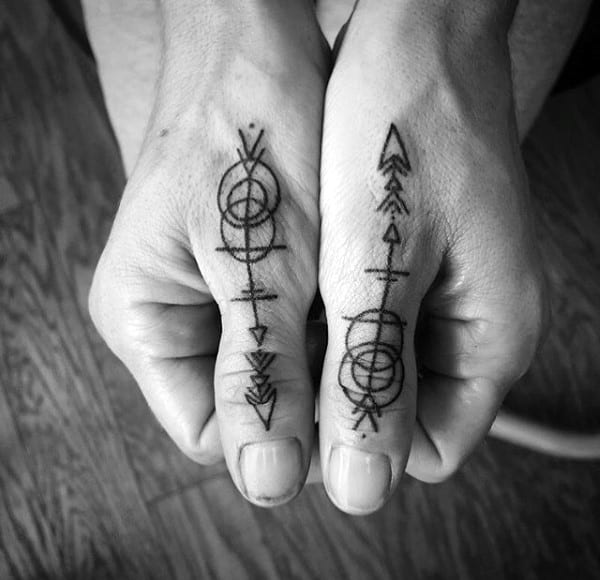 Amazing Arrow Black Ink Thumb Guys Tattoos