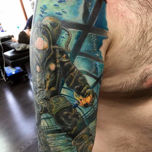 Amazing Mens Bioshock Underwater Themed Half Sleeve Tattoo