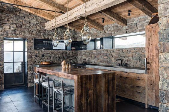 Amazing Rustic Home Bar Inspiration