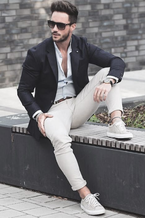 Awesome Business Casual Outfits Styles For Men Blazer With White Pants