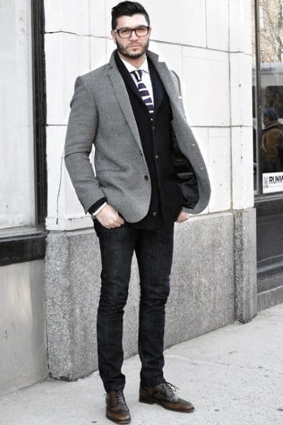 Awesome Fall Outfits Styles For Men Dark Jeans With Grey Coat Blazer