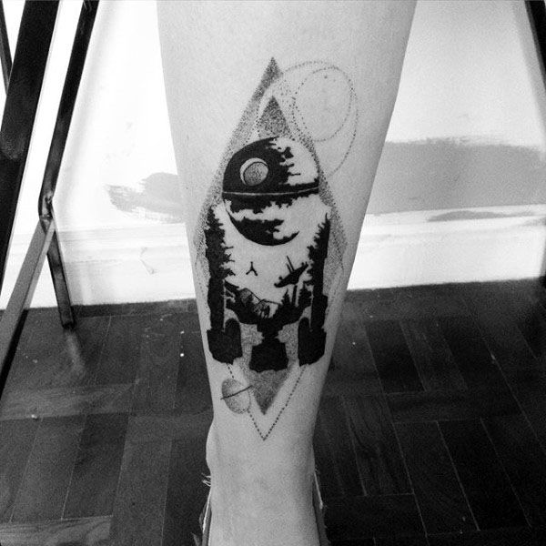 Awesome Guys Rd2d Tattoo On Back Of Leg With Geometrical Dotwork Design