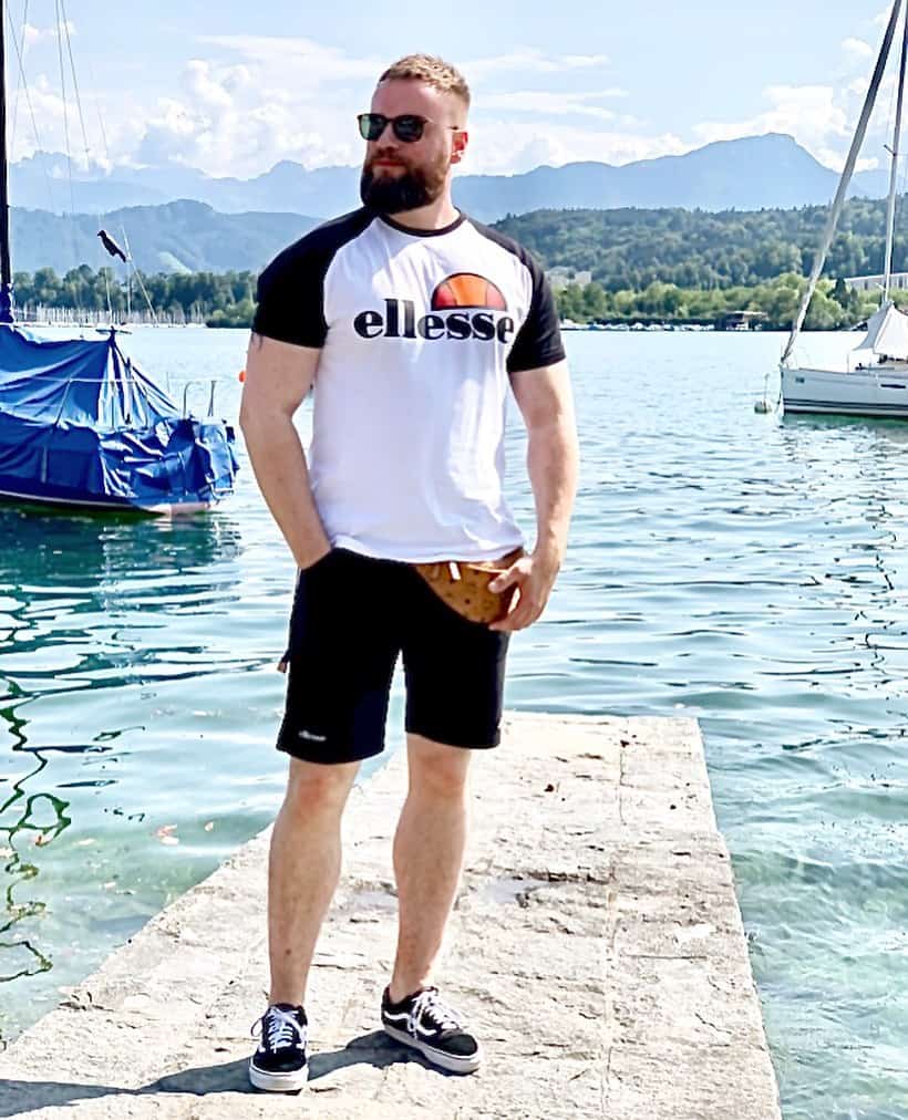 Bearded Workout Outfit