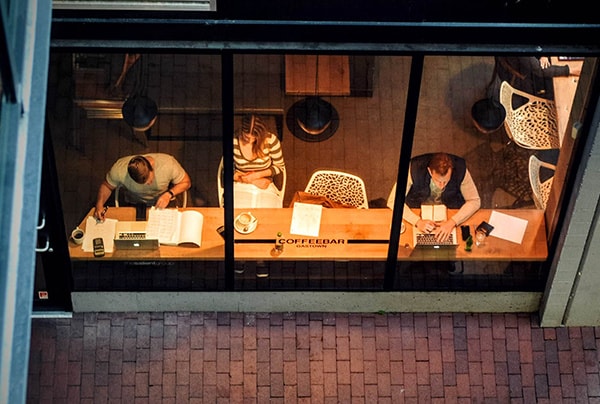 Best Places To Meet Women Coffee Shops