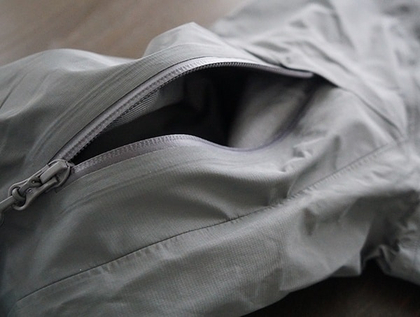 Beyond Clothing K6 Arx Rain Mens Jacket Arm Pocket Open