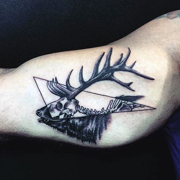 Bicep Skeleton Male Deer Skull Tattoos Designs
