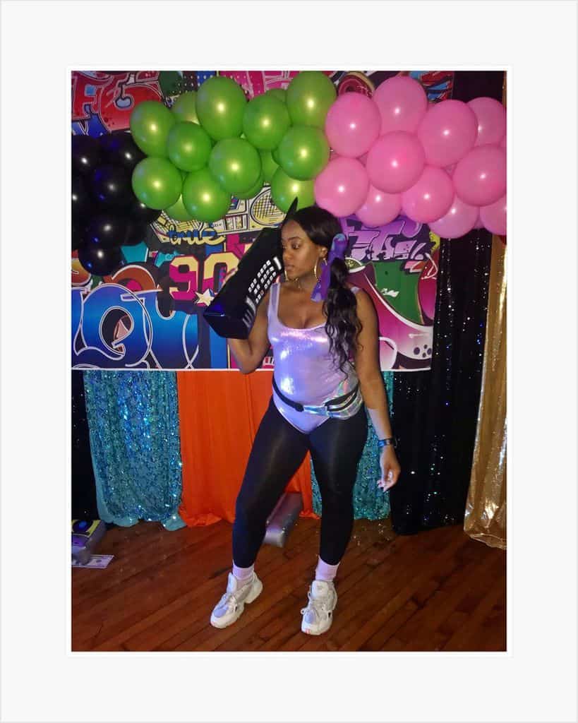 Big Phone 90s Party Outfit