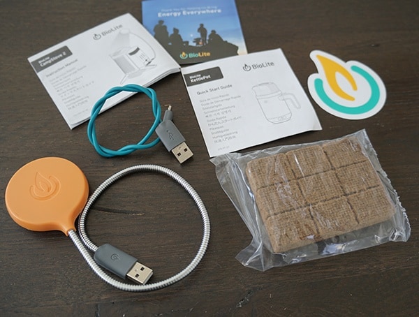 Biolite Campstove 2 Bundle With Usb Flex Light And Fire Starter