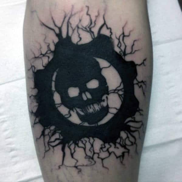 Black Ink Electric Gears Of War Guys Leg Tattoo Designs