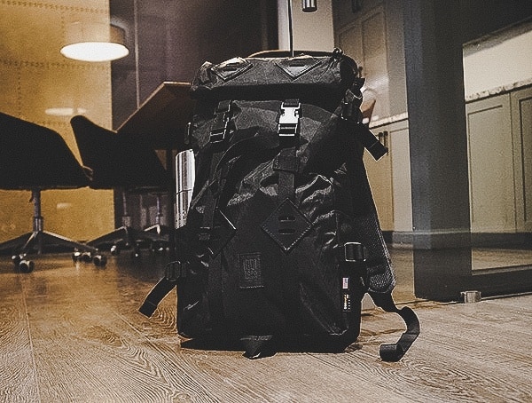 Black Topo Designs Klettersack 22l Backpack Review At The Office