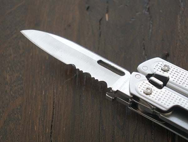 Blade Detail Leatherman Free P2