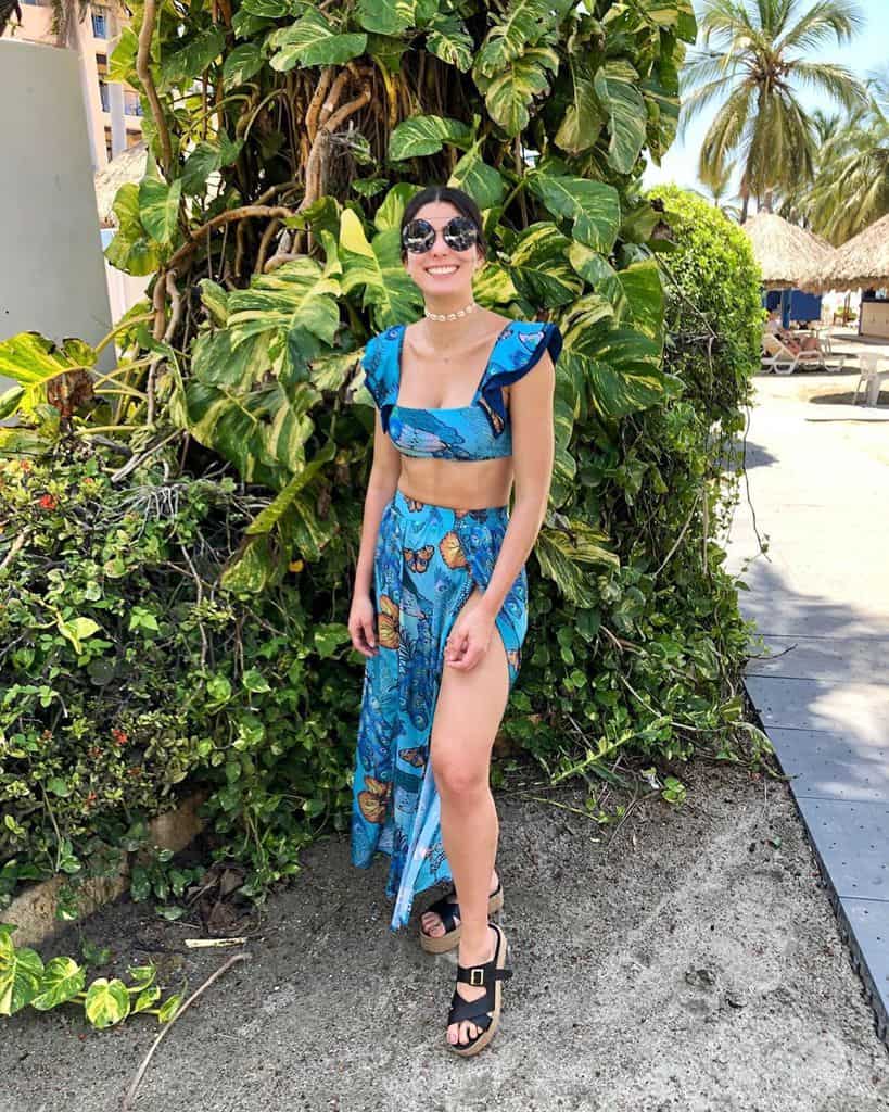 Blue Beach Outfit Idea