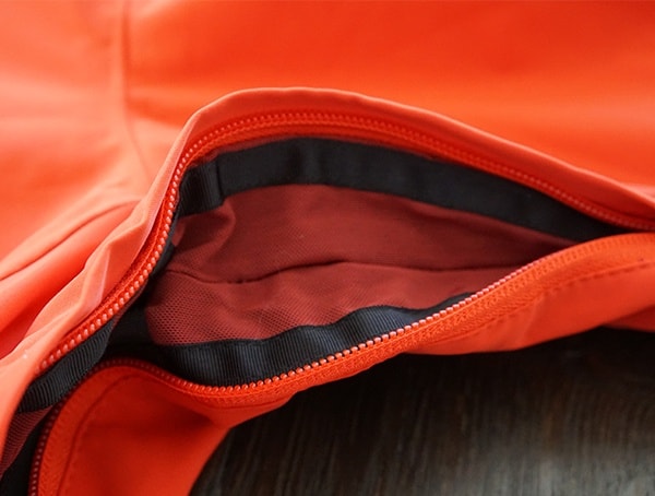 Breathable Mesh Vents Open Obermeyer Kodiak Jacket