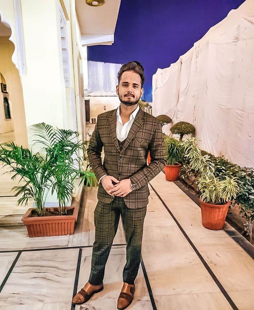 Brown Checkered Mens Wear