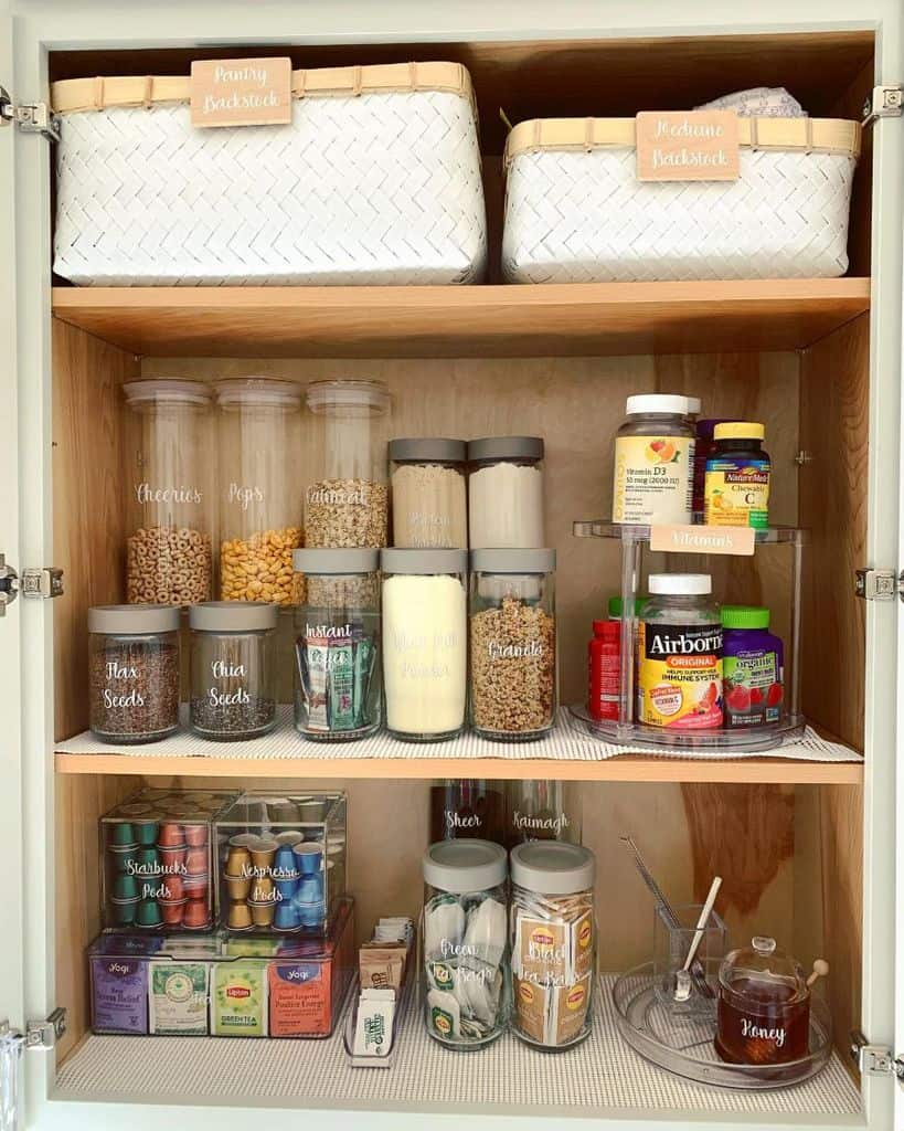 tidy pantry shelves