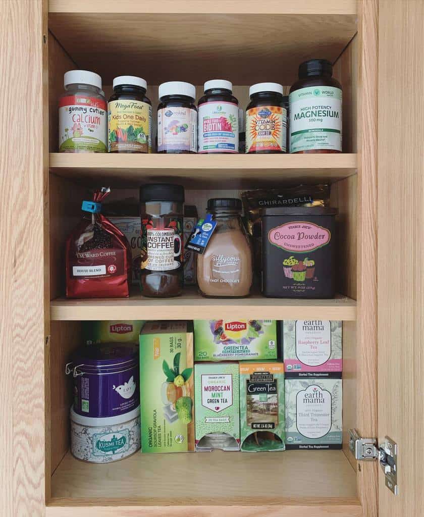 small cabinet kitchen pantry