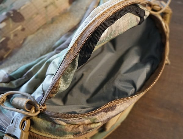 Camelbak Bfm Top Compartment Open