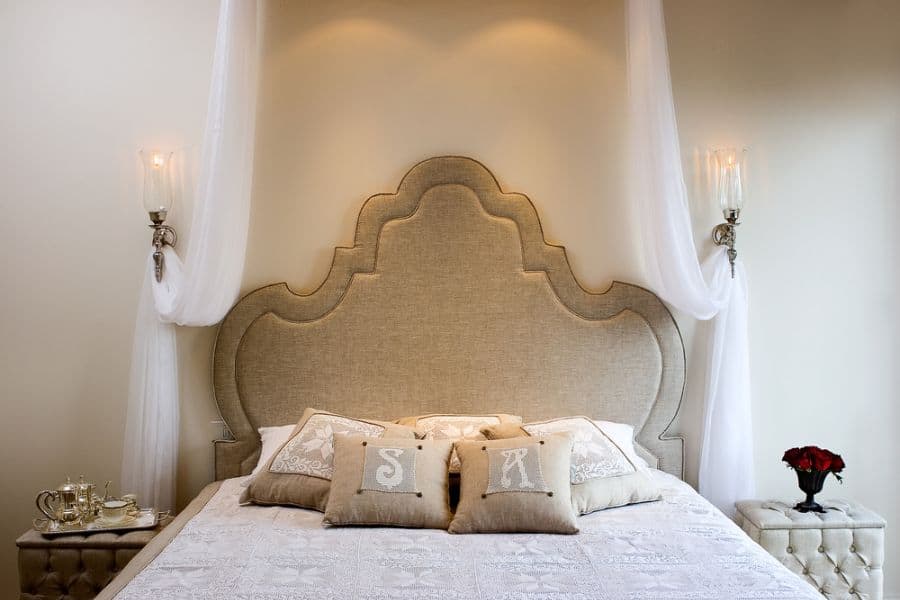 canopy romantic bedroom 