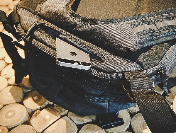 Chrome Industries Summoner Review Top Phone And Sunglass Pocket