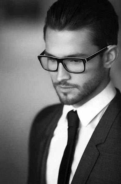 Classy Modern Mens Hair With Glasses