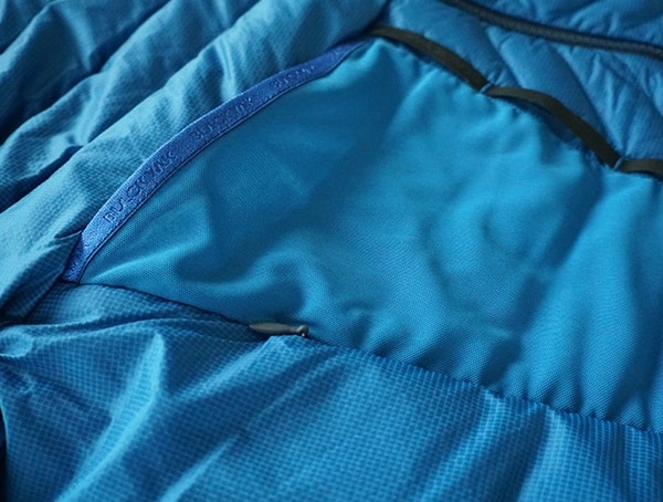 Closed Side Hand Pockets Zippered Blackyak Bakosi Jacket For Men