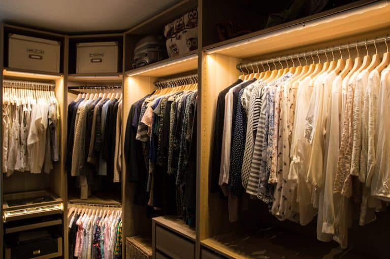 closet lighting