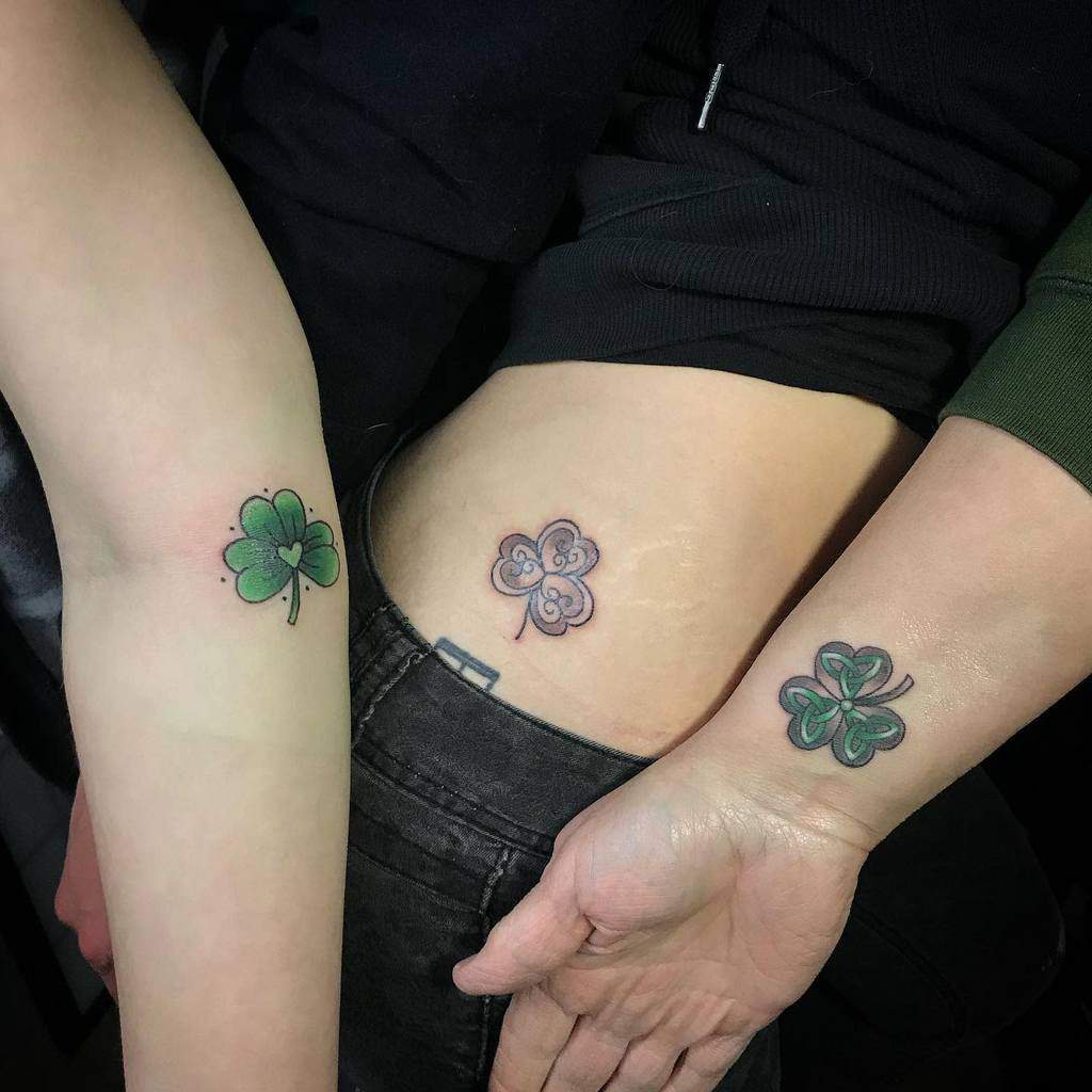 clover-three-leaf-matching-mother-daughter-tattoo-shezeepeezee