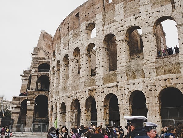 Colosseum Waiting In Line View From Outside