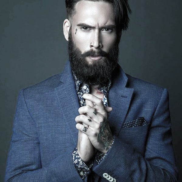 Medium Black Beard with Undercut