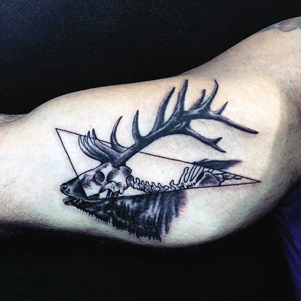 Cool Bicep Mens Deer Antler Tattoo Design