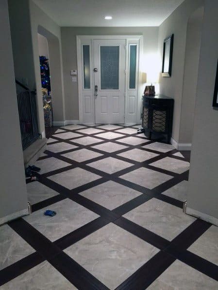 Cool Entryway Tile Design Ideas With Hardwood Pattern