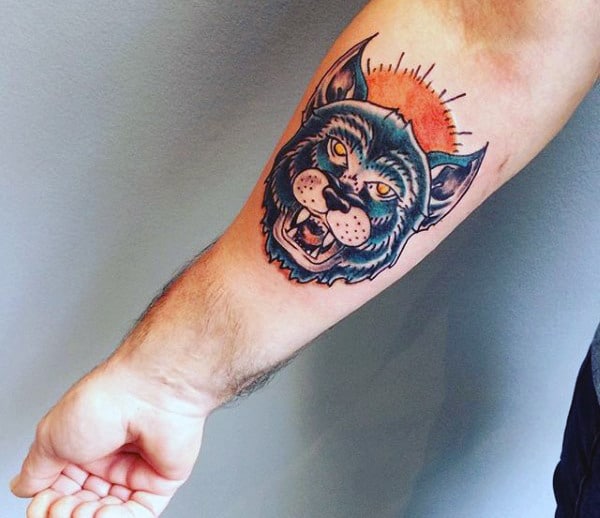 Cool Guys Wolf Tattoo Designs On Forearm