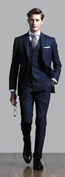 Cool Outfit Ideas For Men With Navy Blue Suit