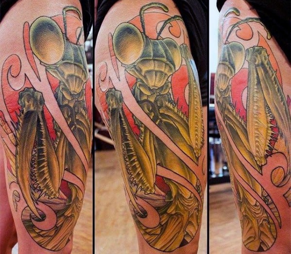Cool Praying Mantis Tattoo Design Ideas For Male On Leg